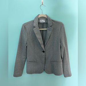 Stylish womens blazer. Size Medium.